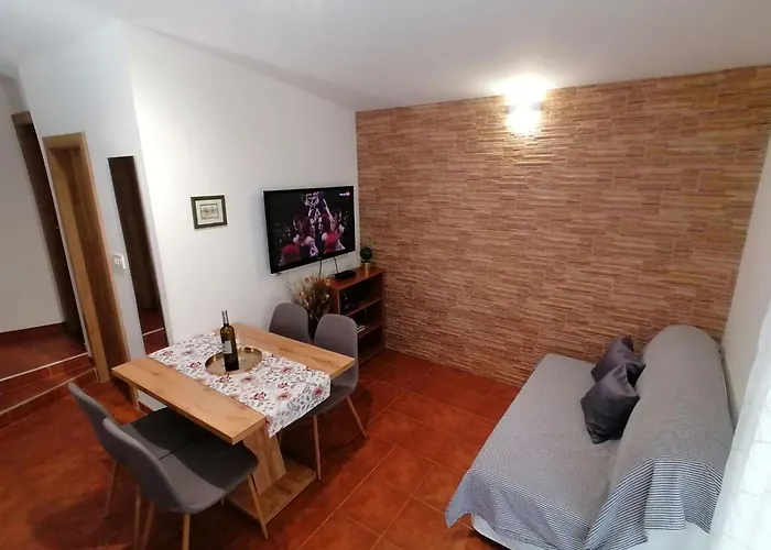 Strandnahes Kleines Mit Terrasse By Interhome * Silo (Krk)